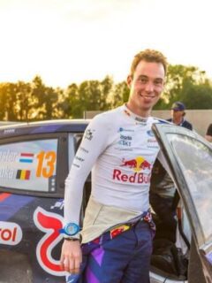 L’équipe se renforce ! 

Nous sommes heureux d’accueillir @loucodriver au sein de Race4You.

Copilote partageant notre exigence et notre état d’esprit, Louis possède une expérience en WRC et une véritable passion pour le rallye historique.
Son arrivée constitue un atout majeur pour accompagner la croissance de Race4You et continuer à proposer un service structuré, précis et professionnel en partageant la même passion. 

Nous serons sur les pistes du Maroc Historic Rally dans quelques jours ! 

#Pacenote #fourniseurdenotes #pacenotesupplier #tourdecorsehistorique #tdch